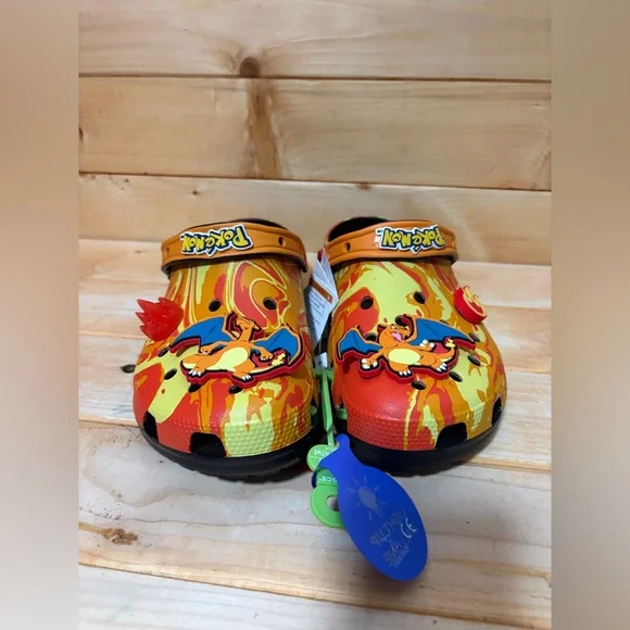 NEW Pokemon Charizard Classic Clog Crocs with Jobblitz Men's 8 / Women's 10 - Picture 3 of 6